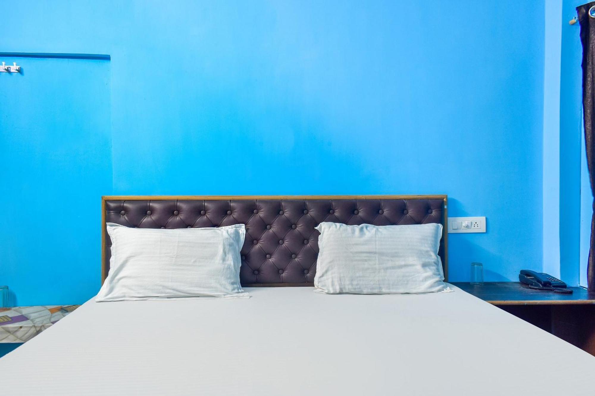 Super Hotel O Pradhan Nagar Силигури Экстерьер фото